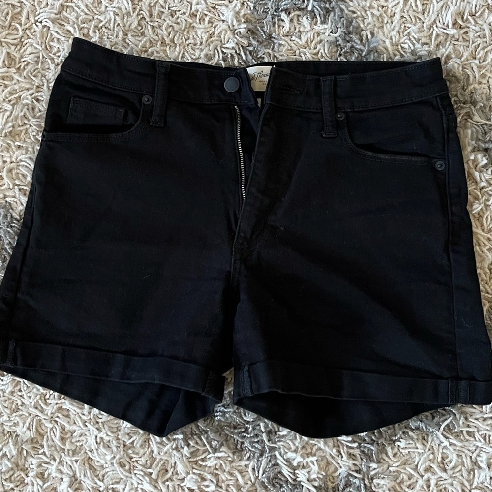 Women’s Universal Thread Black Denim Shorts